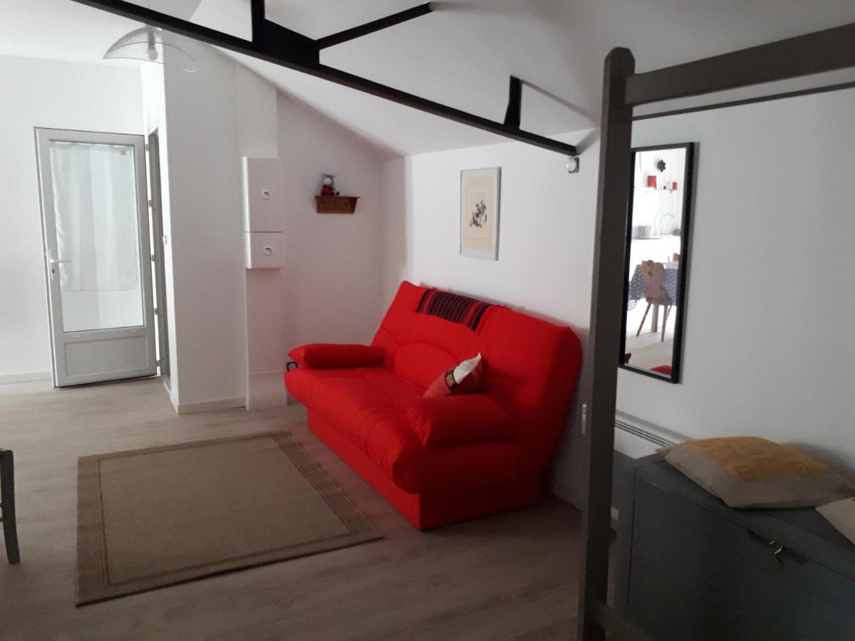 Gite Amanala Poitou Saint-Genest-d'Ambiere Exterior foto